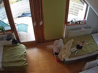 voyeurcam-julmodels-bed-7
