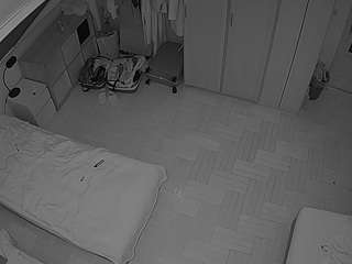 voyeurcam-julmodels-bed-7