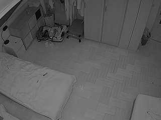 voyeurcam-julmodels-bed-7
