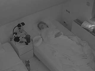 voyeurcam-julmodels-bed-7