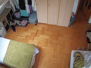 voyeurcam-julmodels-bed-7