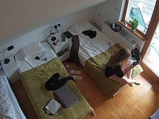 voyeurcam-julmodels-bed-7