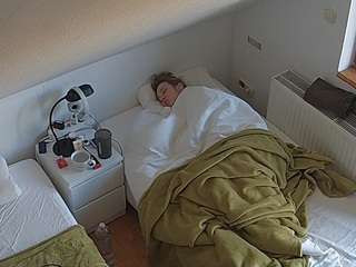 voyeurcam-julmodels-bed-7