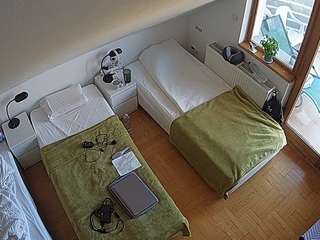 voyeurcam-julmodels-bed-7