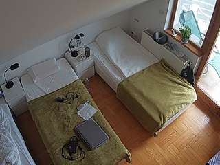 voyeurcam-julmodels-bed-7