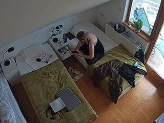 voyeurcam-julmodels-bed-7