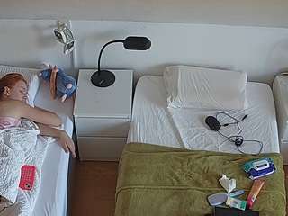 voyeurcam-julmodels-bed-7