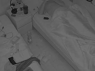 voyeurcam-julmodels-bed-7