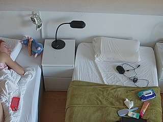 voyeurcam-julmodels-bed-7 camsoda