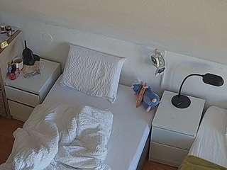 voyeurcam-julmodels-bed-7 camsoda