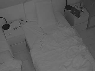 voyeurcam-julmodels-bed-7