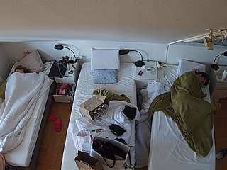 voyeurcam-julmodels-bed-7