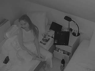 voyeurcam-julmodels-bed-7