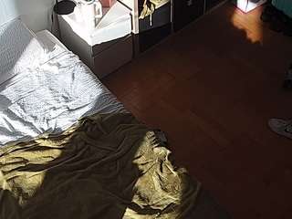 voyeurcam-julmodels-bed-7