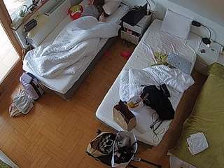 voyeurcam-julmodels-bed-7 camsoda