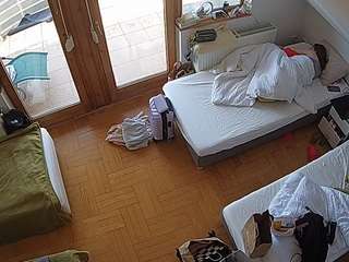 voyeurcam-julmodels-bed-7