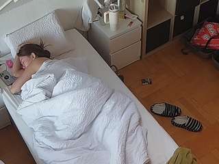 voyeurcam-julmodels-bed-7