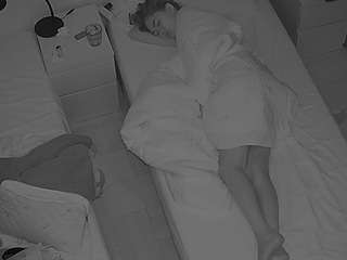 voyeurcam-julmodels-bed-7