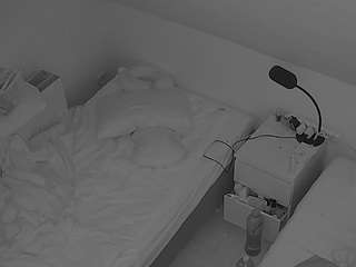 voyeurcam-julmodels-bed-7