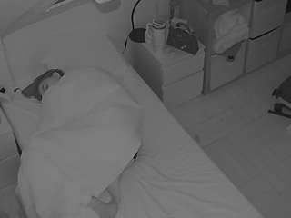 voyeurcam-julmodels-bed-7