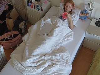 voyeurcam-julmodels-bed-7