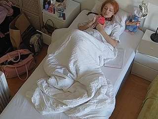 voyeurcam-julmodels-bed-7