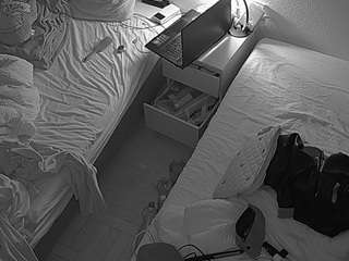 voyeurcam-julmodels-bed-7