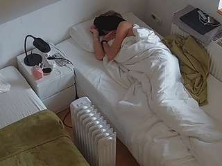 voyeurcam-julmodels-bed-7 webcam model