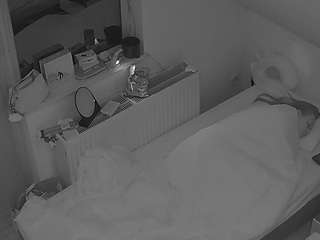 voyeurcam-julmodels-bed-7