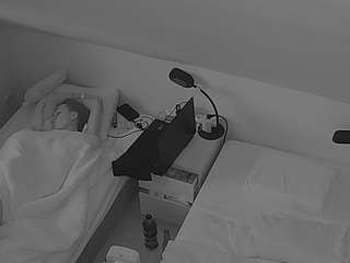 voyeurcam-julmodels-bed-7