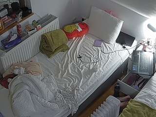 voyeurcam-julmodels-bed-7