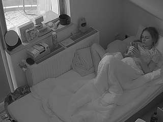 voyeurcam-julmodels-bed-7