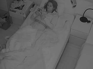 voyeurcam-julmodels-bed-7 Live Webcam on CamSoda