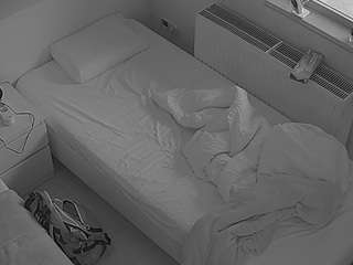 voyeurcam-julmodels-bed-7