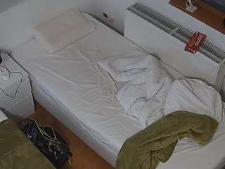 voyeurcam-julmodels-bed-7