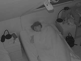 voyeurcam-julmodels-bed-7