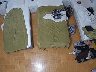 voyeurcam-julmodels-bed-7