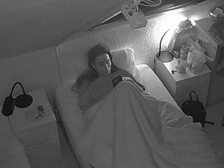 voyeurcam-julmodels-bed-7
