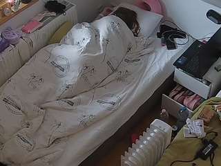 voyeurcam-julmodels-bed-7