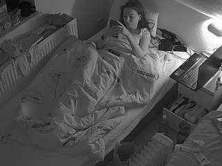 voyeurcam-julmodels-bed-7