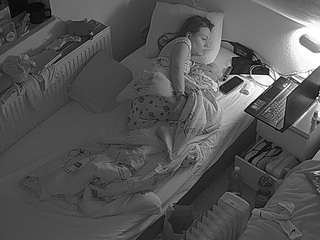 voyeurcam-julmodels-bed-7