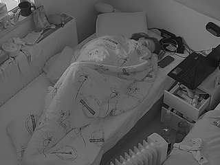voyeurcam-julmodels-bed-7