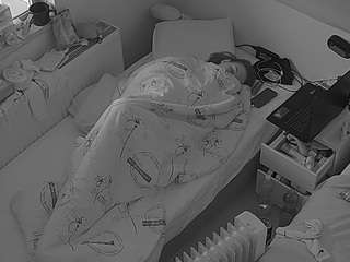 voyeurcam-julmodels-bed-7