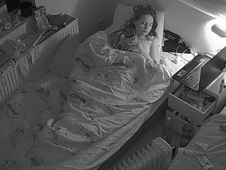 voyeurcam-julmodels-bed-7