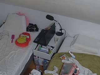 voyeurcam-julmodels-bed-7