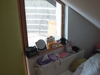 voyeurcam-julmodels-bed-7