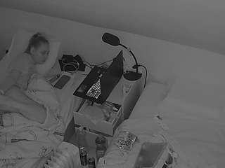 voyeurcam-julmodels-bed-7