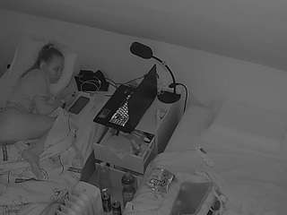 voyeurcam-julmodels-bed-7