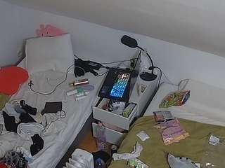 voyeurcam-julmodels-bed-7 Flash live webcam