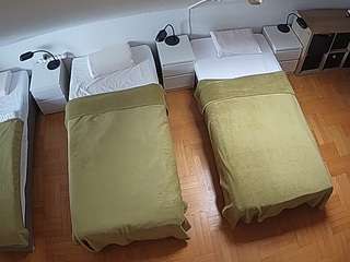 voyeurcam-julmodels-bed-7